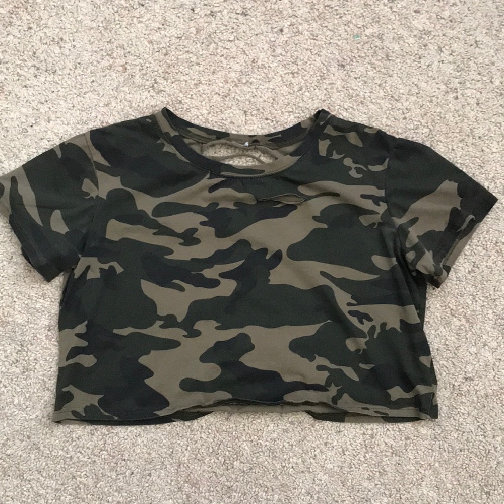 Camo crop top